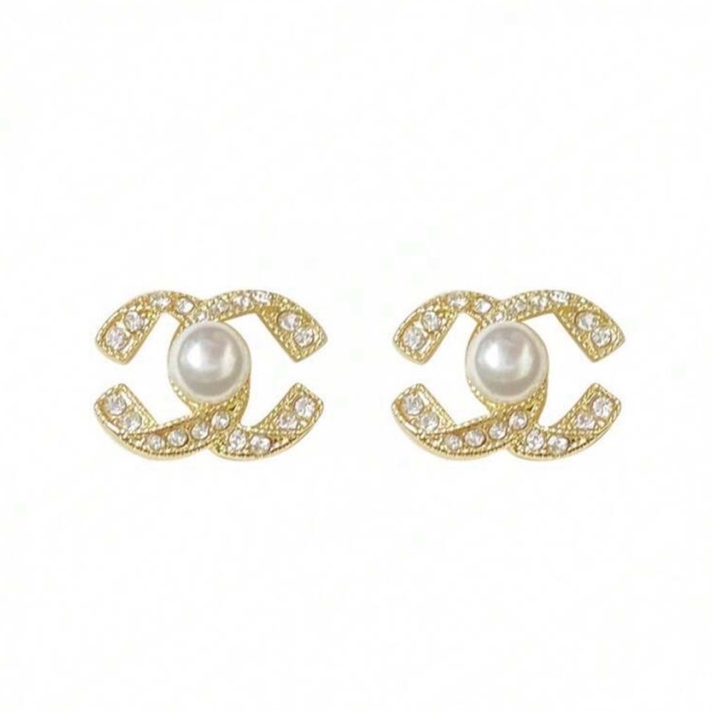 NWT Luxury Encrusted Criss-Cross Pearl Stud Earrings, Versatile C-Shaped